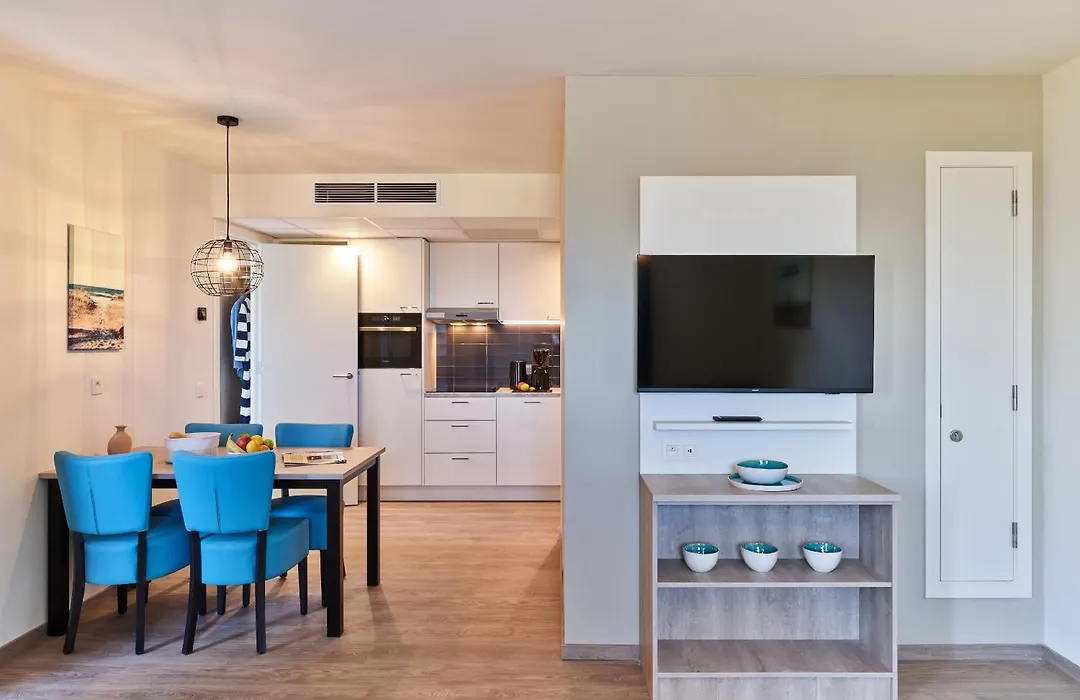 Holiday Suites Zeebrugge-1