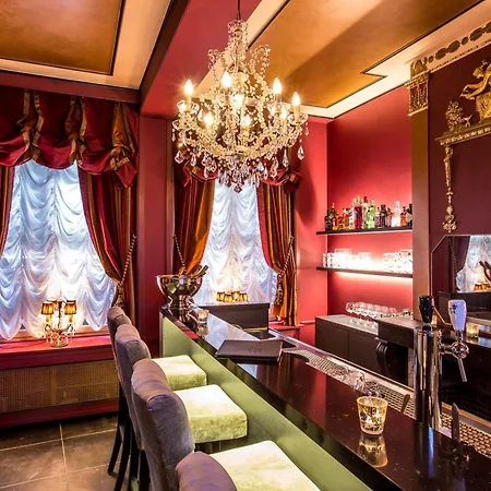 Boutique Hotel De Castillion - Small elegant family hotel-2